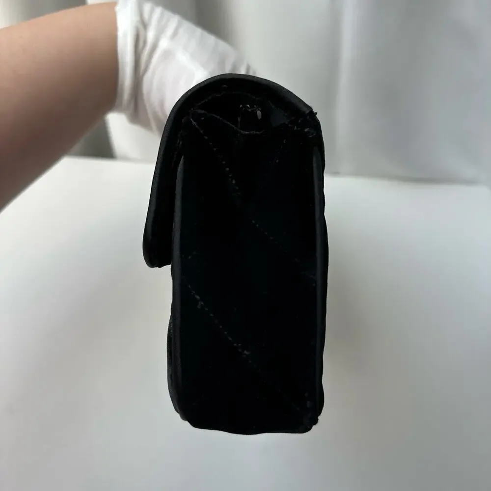 Chanel Matelassé CC Black Velvet East West Baguette Flap Bag SHW 05/06